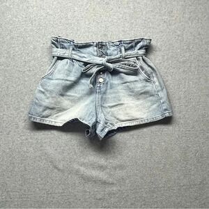 American Eagle Women’s Paperbag Denim Shorts Mom Short Light Wash‎ size 8